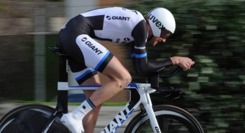 Ludvigsson in azione nella decisiva frazione a cronometro dellultimo giorno (foto lEquipe)