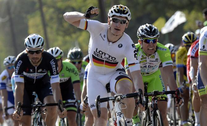 Nessun errore per Lotto e Greipele trionfa nella prima tappa del Giro dellOman (foto Bettini)