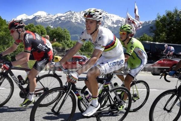 Rui Costa impegnato sulle strade del Giro di Svizzera (foto Bettini)