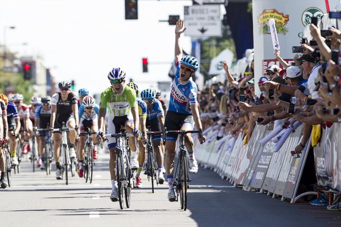 Howes completa la giornata di gloria per i corridori statunitensi imponendosi nella tappa conclusiva dellUSA Pro Cycling Challenge (foto Jonathan Devich)  