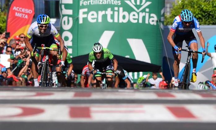 Matthews svetta a pochi dallo strappo a pochi passi dal traguardo di Arcos de la Frontera (foto Tim de Waele/TDW Sport)