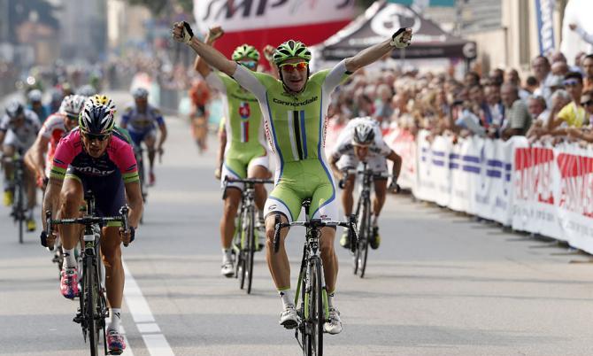 Viviani vince la Bernocchi ottimamente pilotato da Peter Sagan (foto Bettini)