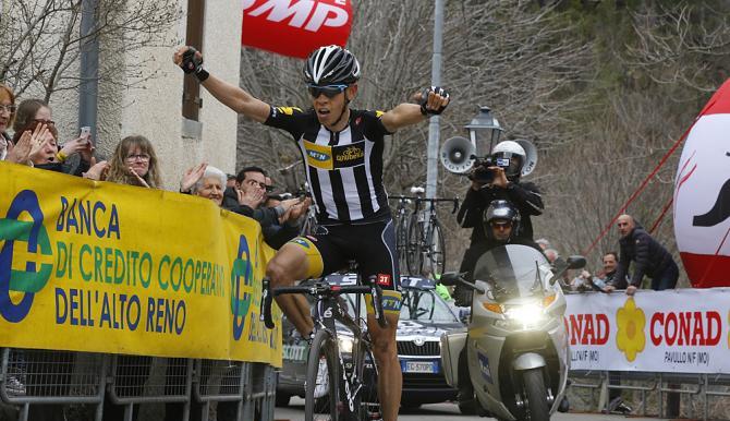 Meintjes vince la tappa di montagna della Coppi e Bartali, imponendosi in classifica generale (foto Bettini)