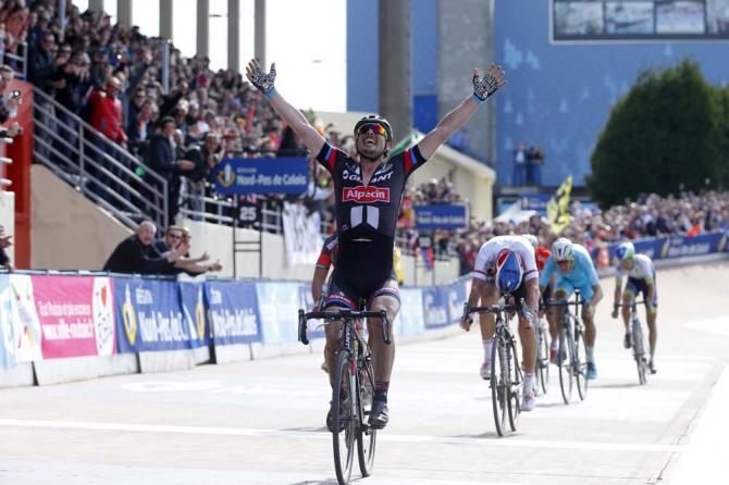 Degenkolb si impone in una della classiche più intrise di fascino e leggenda, la Parigi-Roubaix (foto Bettini)