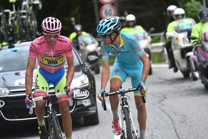 Aprica: ora il gioco di sguardi è tra Contador e Landa (foto Tim de Waele/TDWSport.com)