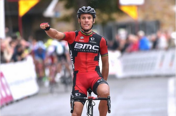 Philippe Gilbert semina la concorrenza sul traguardo di Namur (foto Getty Images Sport)