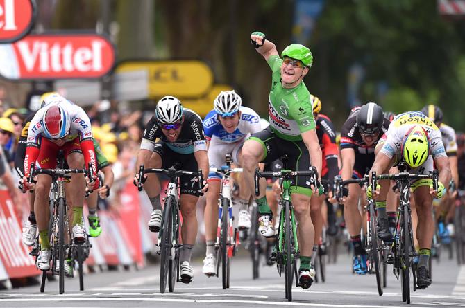 Greipel vbissa il successo nella seconda frazione e fa sua anche la quinta tappa del Tour 2015 (foto Tim de Waele/TDWSport.com)
