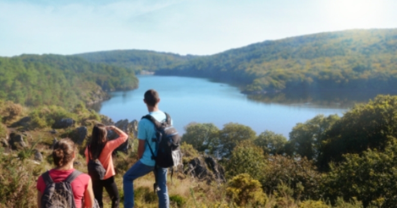 Il lago di Guerlédan a Mûr-de-Bretagne (www.lacdeguerledan.com)