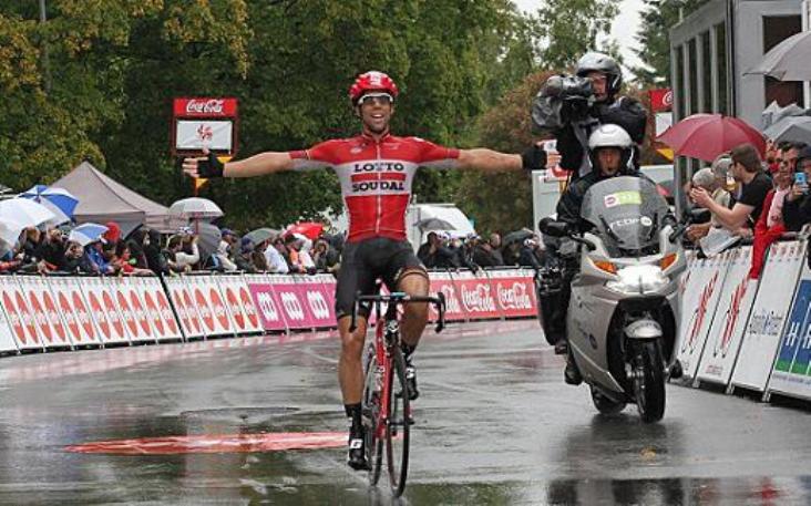 Debusschere vince sotto la pioggia il Grand Prix de Wallonie (www.trworg.be)