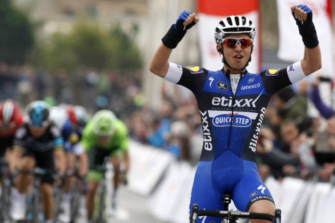 Brambilla si staglia sul gruppo inseguitore nel finale del Trofeo Pollença - Port de Andratx (foto Bettini)