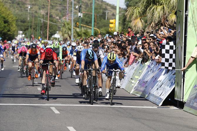 Dopo un travolgente finale di stagione, Mareckzo inizia alla grande anche il 2016 imponendosi nella tappa conclusiva del Tour de San Luis (foto Bettini)