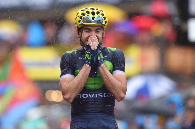 Jon Izagirre al traguardo di Morzine (foto Tim de Waele/TDWSport.com)