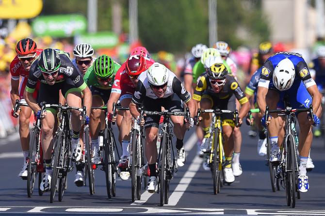 Tris di Cavendish sul traguardo di Montauban, alla vigilia dei Pirenei (foto Tim de Waele/TDWSport.com)