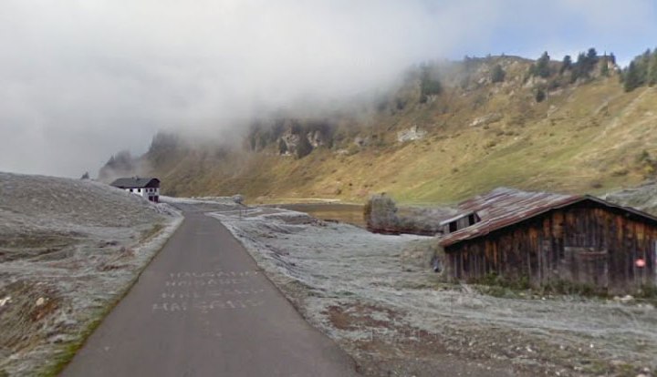 Il Col du Jpux Plane, ultima grande salite del Tour 2016 (foto Google Street View)