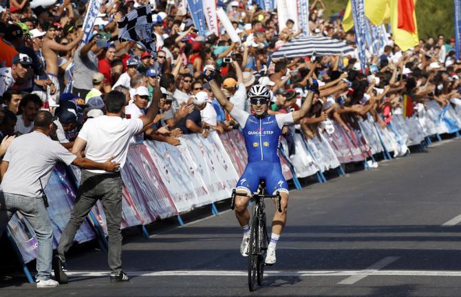 Il velocista argentino Maximilian Richeze vince come non aveva vinto mai: in solitaria, alla maniera dei finisseur più navigati (foto Bettini)