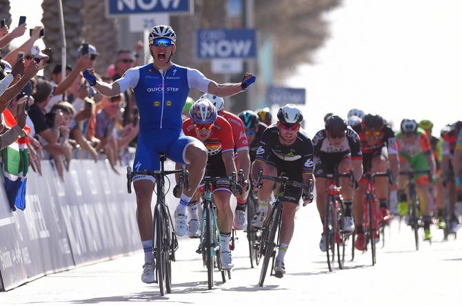 Kittel riprende il discorso con il successo proprio sullo strade del Dubai Tour, che lhanno scorso aveva vinto imponendosi in due frazioni: sua la prima tappa delledizione 2017 (foto Tim de Waele/TDWSport.com)
