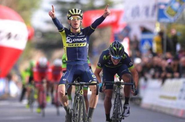 Il britannico Adam Yates si impone per la seconda volta in carriera nel tradizione GP Industria & Commercio di Larciano (Tim de Waele/TDWSport.com)