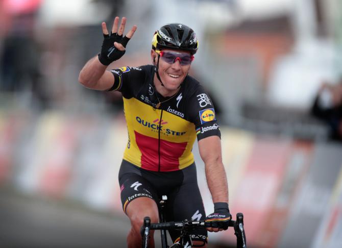 Philippe Gilbert festeggia il quarto successo in carriera allAmstel Gold Race (foto Bettini)