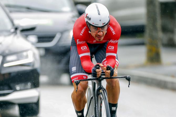 Felline in azione nel bagnatissimo cronoprologo del Tour de Romandie 2017 (foto Bettini)