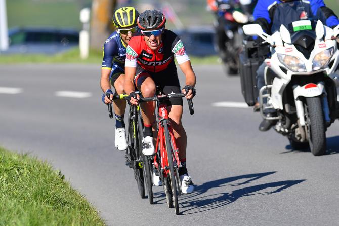 Simon Yates e Richie Porte allattacco nel finale della tappa di Leysin (foto Tim de Waele/TDWSport.com)