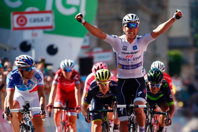 E Bob Jungels, il miglior giovane del Giro dItalia, ha lasciar la firma sulle strade di Felice Gimondi (Getty Images Sport)