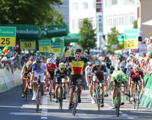 Philippe Gilbert a segno allo sprint nella prima tappa in linea del Giro di Svizzera (foto Tim de Waele/TDWSport.com)