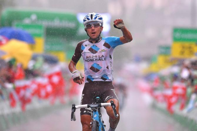 Pozzovivo sembra quasi bussare alle porte del traguardo di La Punt, che gli spalancherà la vittoria e la maglia di leader della classifica generale del Tour de Suisse (foto Tim de Waele/TDWSport.com)