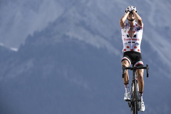 Barguil in trionfo nel fantastico scenario del Col dIzoard (Getty Images Sport)