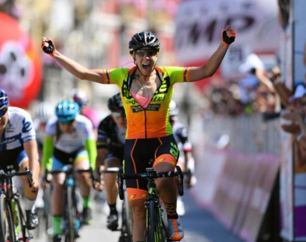Finalmente un successo italiano al Giro dItalia femminile, firmato da Marta Bastianelli in quel di Polla (Tim de Waele/TDWSport.com)