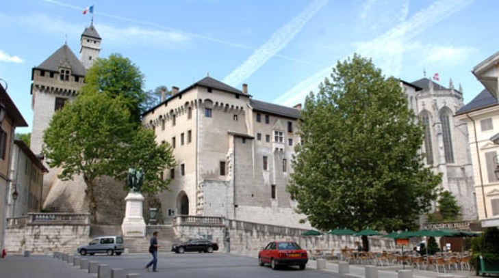 Il castello di Chambéry, che appartenne alla famiglia Savoia e nel quale fu ospitata dal 1502 al 1578 la Sacra Sindone (www.gpps.fr)