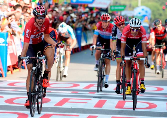 De Gendt corona con il successo la lunga fuga verso il traguardo di Gijón (Getty Images Sport)