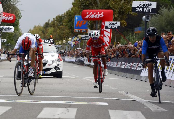 Marco Zamparella si impone nella 14a edizione della corsa dedicata allindimenticato scalatore di Cesenatico (foto Bettini)