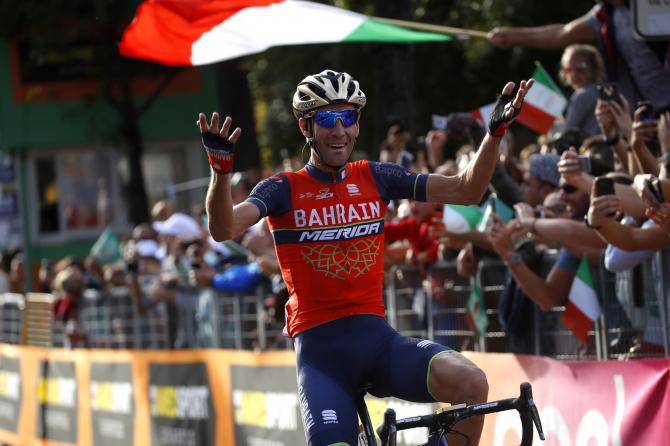 Al Giro di Lombardia 2017 Nibali raccoglie a piene mani unaltra perla della sua prestigiosa carriera (foto Bettini)