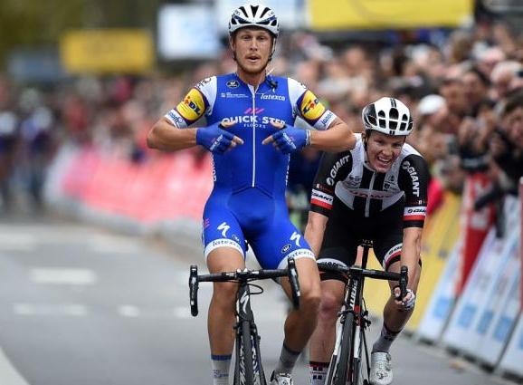 Matteo Trentin saluta la Quick Step mettendo in carniere la Parigi-Tours (Getty Images)