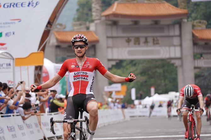 Tim Wellens si impone nella frazione più attesa della breve corsa cinese (Tim de Waele/TDWSport.com)