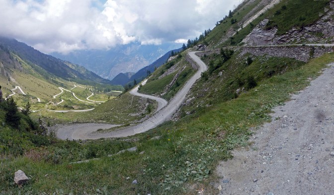 La strada verso il Colle delle Finestre (www.ettoruccio.it)