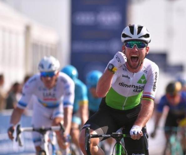 Cavendish è tornato a sparar cannonate sulle strade del grande ciclismo: sua la terza tappa del Dubai Tour dopo un digiuno di quasi un anno (foto (Tim de Waele/TDWSport.com)