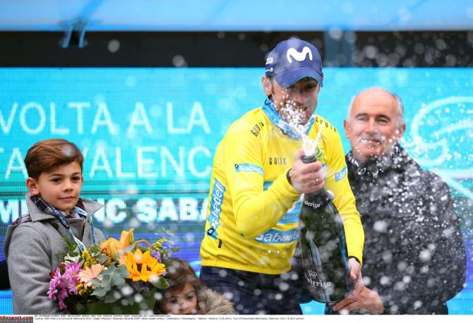 Valverde festeggia con unabbondante doccia di spumante ai fotografi la sua vittoria nella 69a edizione della Vuelta Valenciana (foto Tim de Waele/TDWSport.com)
