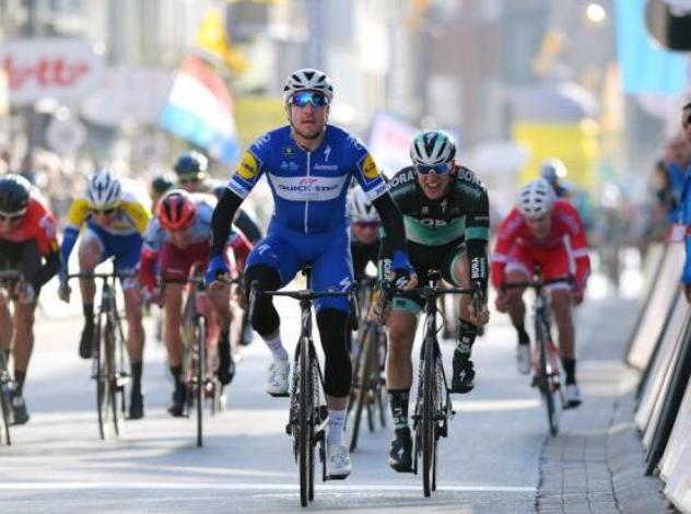 Elia Viviani si impone in una rinnovata edizione della Tre Giorni di La Panne, questanno ridotta nella durata ad una sola giornata (foto Tim de Waele/TDWSport.com)