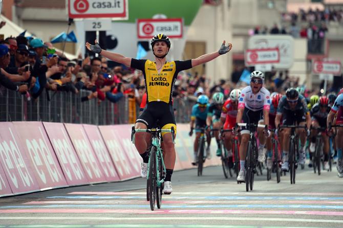 Il ritorno al successo di Enrico Battaglin sulle strade della corsa rosa (foto Bettini)