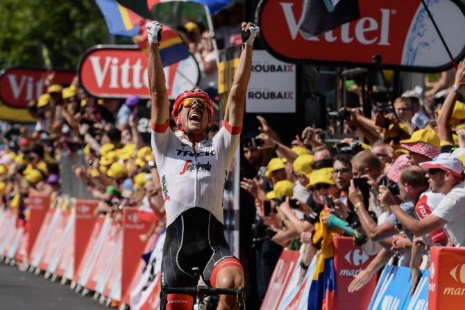 Esplode la gioia di Degenkolb sul traguardo di Roubaix (Getty Images)