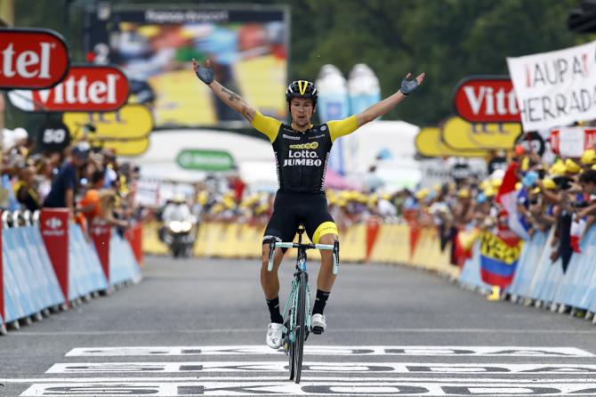 Sul traguardo di Laruns lo sloveno Primož Roglič vince lultima tappa di montagna del Tour de France 2018 (foto Bettini)
