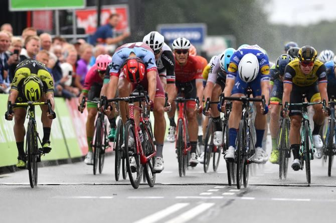 Partenza sotto la pioggia per il BinckBank Tour, che si apre con il successo allo sprint di Fabio Jakobsen in quel di Bolsward (foto Tim de Walle/Getty Images Sport)