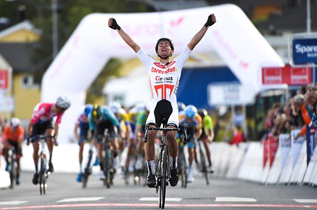 Prima vittoria da professionista per il ciclocrossista ceco Adam Ťoupalík: sua la terza tappa dellArctic Race of Norway (foto ASO)