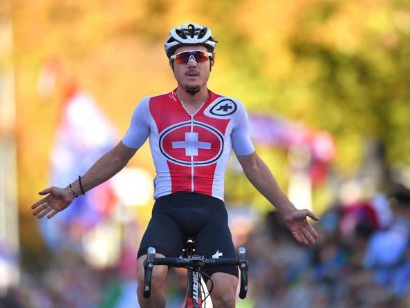 Giornata storica per il ciclismo elvetico ai campionati del mondo di Innsbruck: Marc Hirschi è il primo corridore rossocrociato a conquistare il titolo iridato tra gli under23 (Getty Images)