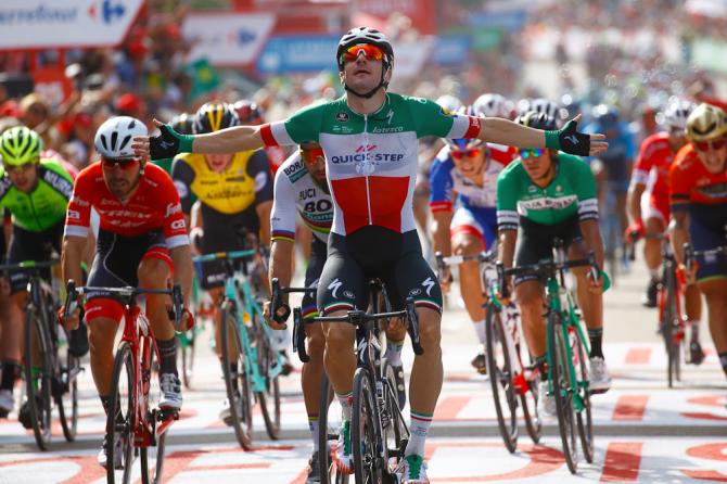 Unaltra volata vincente di Elia Viviani sulle strade della Vuelta 2018 (foto Bettini)
