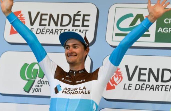 Nico Denz coglie la sua prima vittoria da professionista al Giro della Vandea (fgto Franck Dubray)