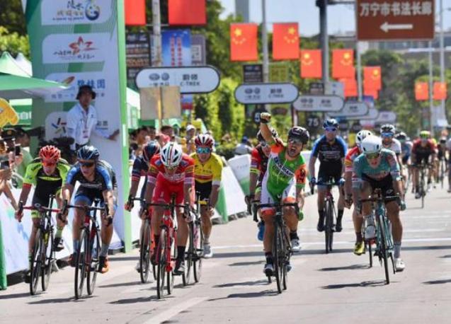 Ancora unaffermazione italiana al Tour of Hainan: dopo Mareczko e Belletti è il turno di Andrea Guardini (www.tourofhainan.com)