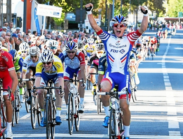 Il francese Madouas si impone nelledizione 2018 della Parigi-Bourges (foto MAXPPP / Le Berry Républicain)