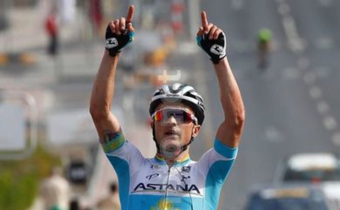 Il corridore kazako che vinse il Tour of Oman lo scorso anno è già sulla buona strada per uno strepitoso bis: sua la vittoria nella seconda tappa delledizione 2019 (foto Bettini)